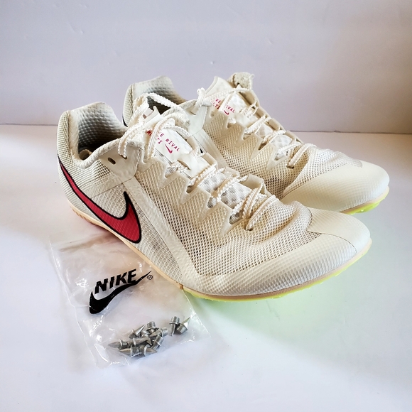 NWOT Nike White and Pink Track Shoes Size 9 - Picture 1 of 10